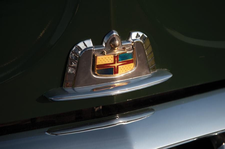  Lincoln Cosmopolitan Convertible 1951 года  (фото 26 из 39)